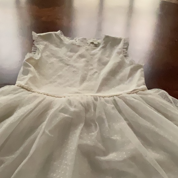 Elegant White Ruffled Dress - Picture 3 of 4